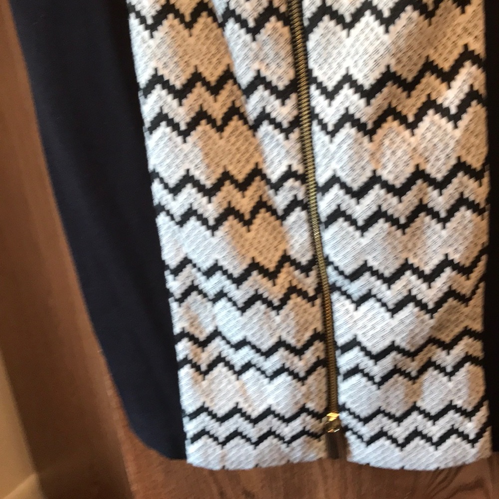 Cache Dress - Picture 10 of 12